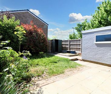 3 bedroom end of terrace house to rent - Photo 5