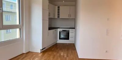 Top 2-Zimmer Wohnung mit neuer Küche & Loggia- 9min in die Innenstadt - ab sofort - Foto 2