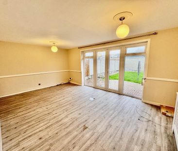 3 bedroom terraced house to rent - Photo 1