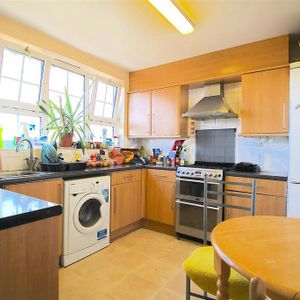 5 bedroom house share to rent - Photo 2