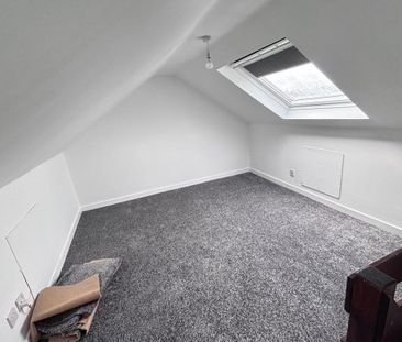 Chanterlands Avenue - Photo 2