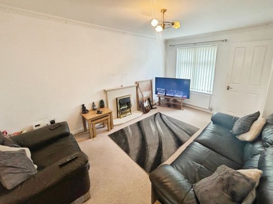 Rhos Y Dderwen, Highfields, Blackwood - Photo 1