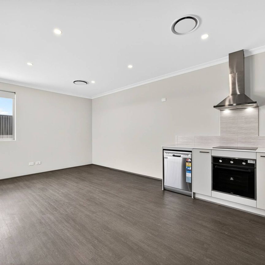 Low Maintenance Coastal Home - Photo 1