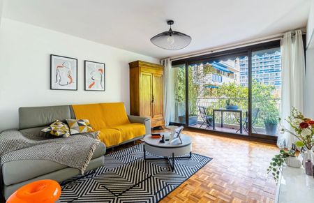 Location Appartement 3 pièces 72m² MARSEILLE 9ème - Photo 2