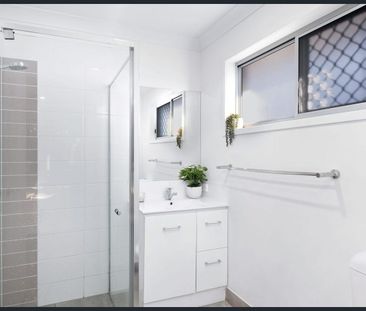 Beautifully Presented Family Home in the Heart of Yarrabilba - Photo 3