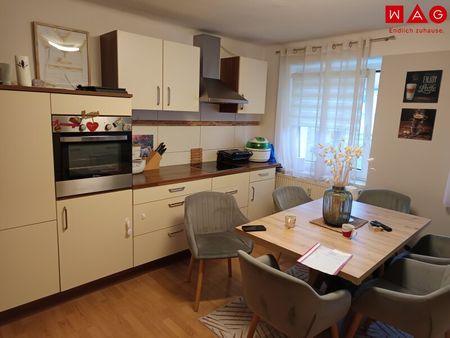 Wohnen mit Grünblick: sonnige 2-Zimmer Erdgeschosswohnung in zentrumsnaher Lage von Steyr Münichholz - ideal für junge Erwachsene oder kleine Familien! - Photo 4