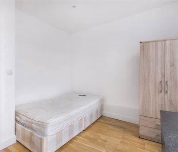 White Church Passage, Aldgate, London, E1 7QU - Photo 4