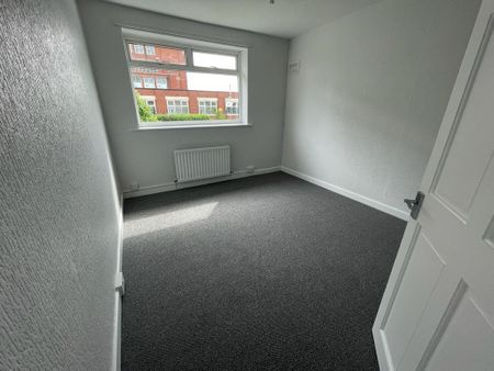 2 bedroom bungalow to rent - Photo 2