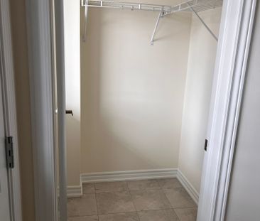 For Lease - 2107 Hallandale Street, Oshawa, Ontario - Photo 5