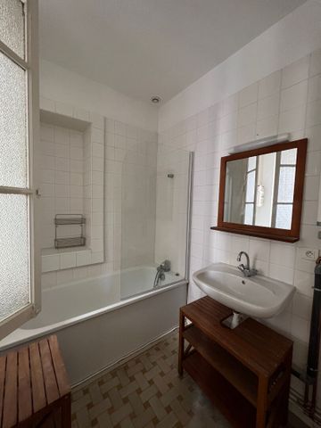 Location Appartement 1 pièce 35m² - Photo 3