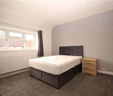1 bedroom in a house share to rent - Photo 2