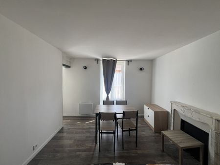 Appartement RUE COQUEBERT - Photo 2