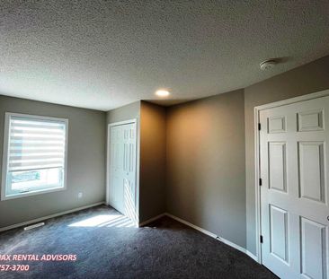 UPPER 5730 Cautley Crescent Southwest - Photo 3