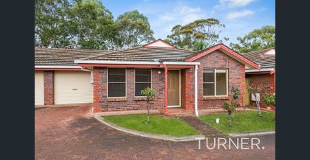 Lovely home in a great location - set back off main road behind electric gates - Photo 2