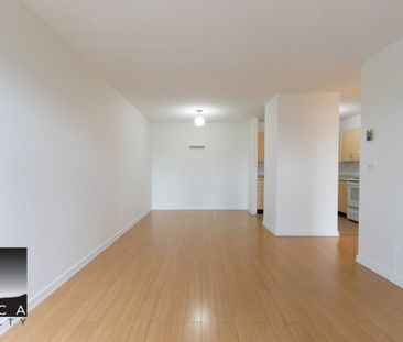 311-615 North Road, Coquitlam - Photo 2