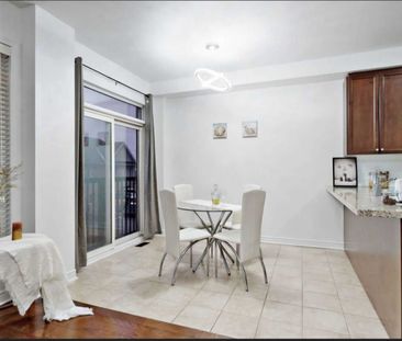 For Lease - 80 Lorenzo Circle, Brampton, Ontario - Photo 4