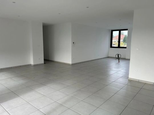 Appartement à louer 5 pièces 124.15m² - Photo 1