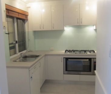 TWO BEDROOM APARTMENT WITHIN SOUGHT AFTER COMPLEX - 7 to 8 Month Lease - Photo 4