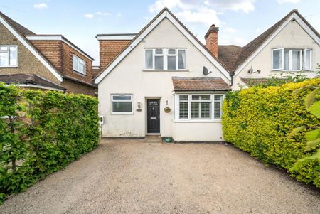 3 bedroom semi-detached house to rent - Photo 5