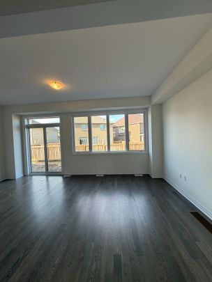 For Lease - 131 Gillespie Drive, Brantford, Ontario - Photo 1