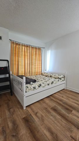 For Lease - 650 Queens Quay Unit# 911, Toronto, Ontario - Photo 2