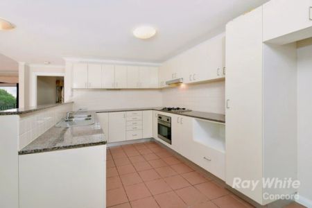 402/23 Kendall Inlet ,Cabarita,New South Wales 2137, Sydney - Photo 3