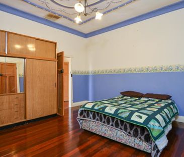 Character Home 4 X 2 - Photo 6