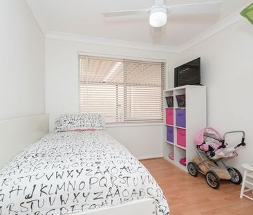 Three Bedroom Family Home - Photo 2