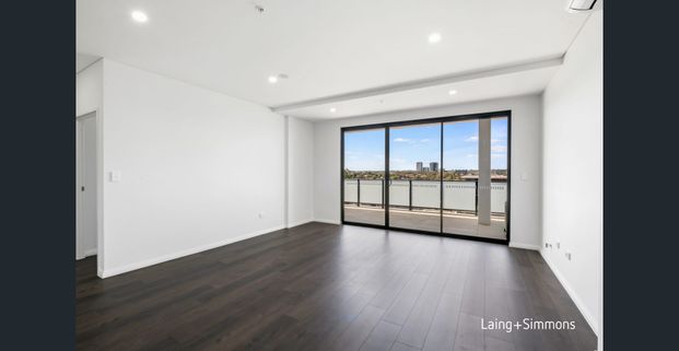 Brand New Luxury Apartments in Prime Mays Hill Location! - Photo 1