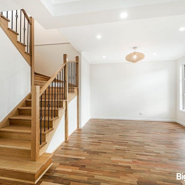 EXECUTIVE LIVING! - Photo 1