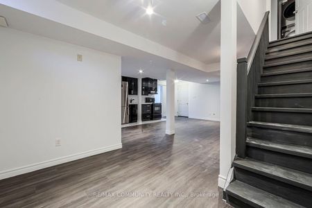 For Lease - 224 Wilcroft Court, Pickering, Ontario - Photo 4