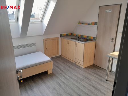 Pronájem bytu 1+kk v osobním vlastnictví 13 m², Znojmo - Photo 2