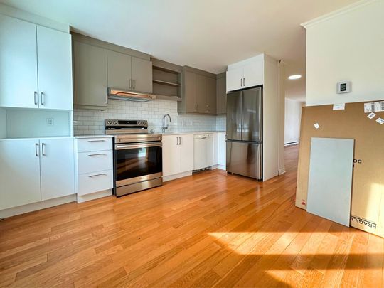 2332 Rue St Jacques, Montréal (Le Sud-Ouest), QC H3J - Photo 1