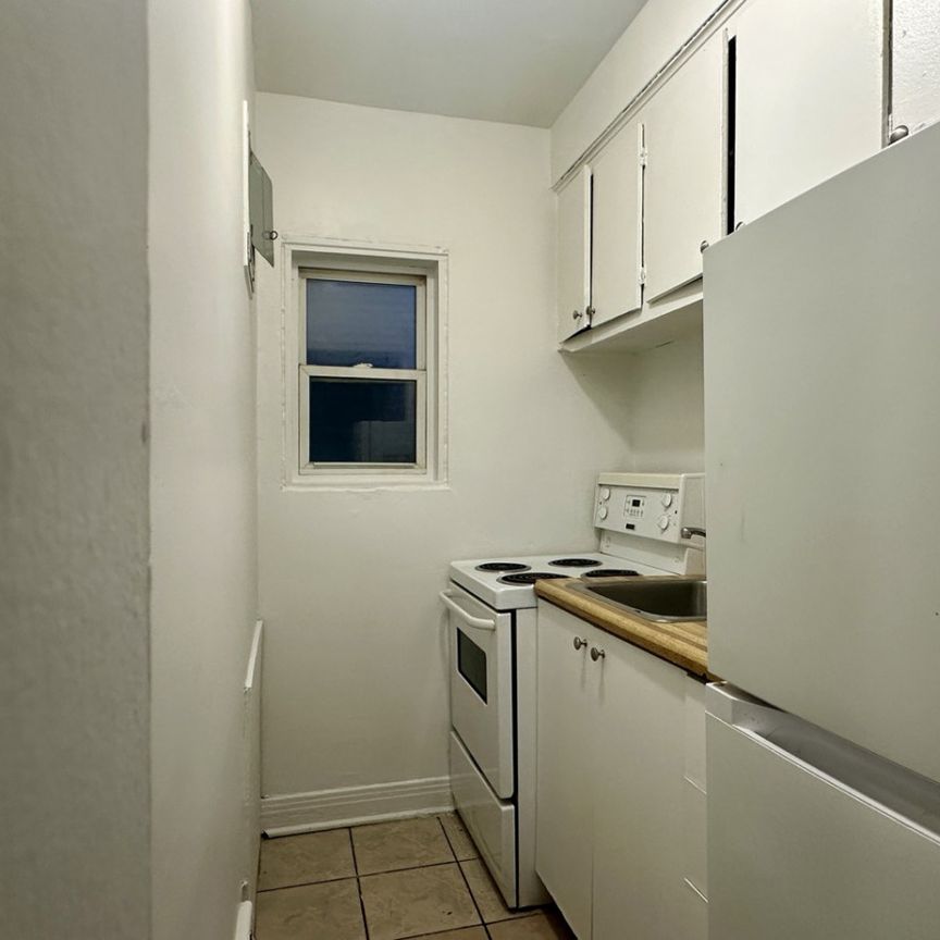 5800 Chemin Upper Lachine, #104 - Photo 1