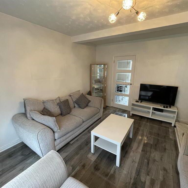 35 Glenalina Park, Belfast, BT12 7LD - Photo 1