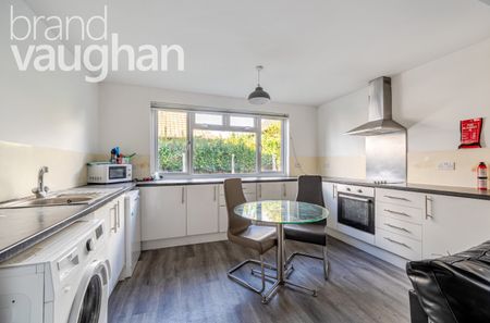 6 bedroom semi-detached house to rent - Photo 5