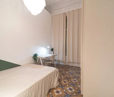 Room in shared apartment in Barcelona - Foto 6