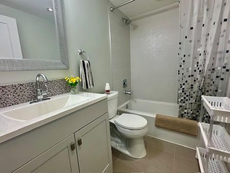 For Lease - 5 Wycliffe Crescent Unit# Lower, Toronto, Ontario - Photo 4