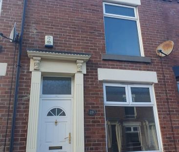 2 bedroom terraced house to rent - Photo 3