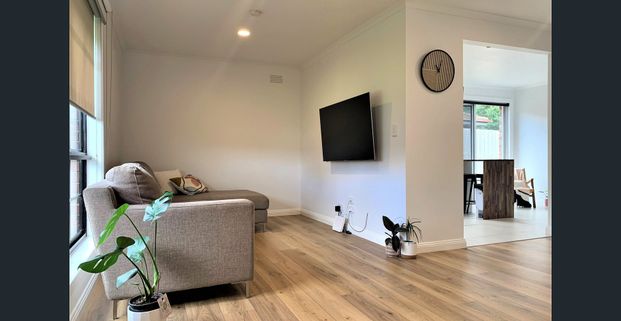 3-Bedroom, 1 Bathroom Home! - Photo 1