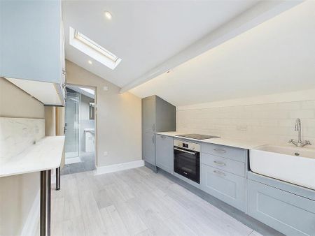 3 bedroom terraced house to rent - Photo 4