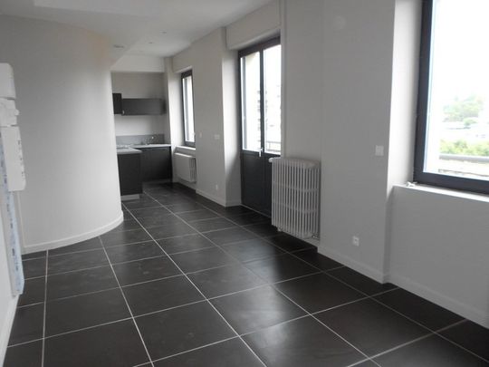 : Appartement 36.83 m² à ST ETIENNE - Photo 1