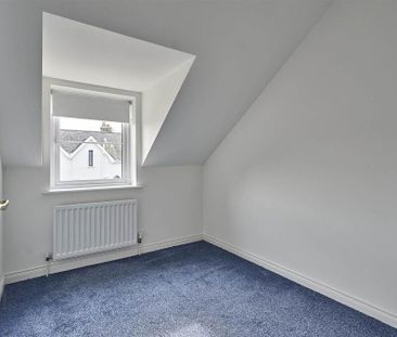 17 Lyle Road, Ballyholme, Bangor, BT20 5LU - Photo 6