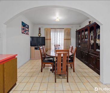 Spacious home. - Photo 5