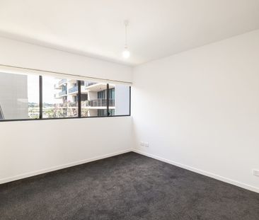 Inner-City Living with Style, Space & River Views - Photo 1
