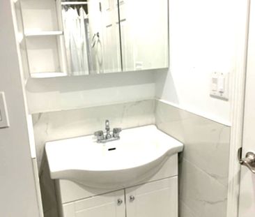For Lease - 36 Halsey Avenue, Toronto, Ontario - Photo 4