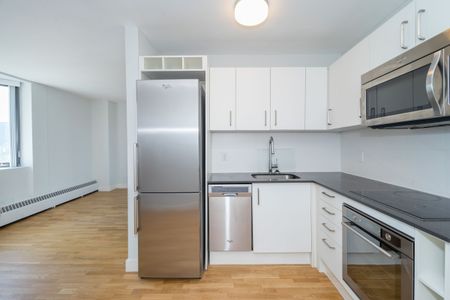 800 Richmond Street West - Photo 4