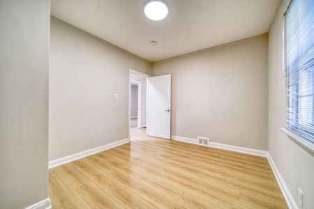 For Lease - 82 Oxford Street Unit# Main, Richmond Hill, Ontario - Photo 3