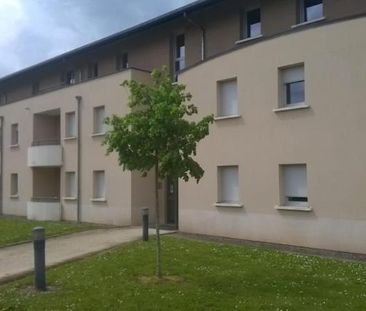 Location Appartement 2 pièces 40m² ST AMAND MONTROND 18200 - Photo 5