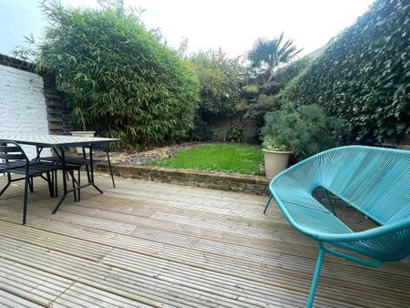 2 bedroom apartment to rent - Photo 3